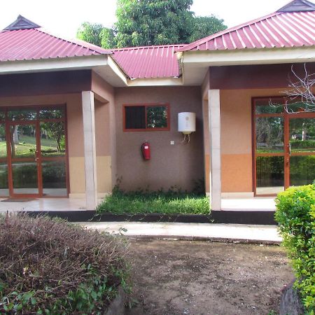 Mikumi Resort Hotel מראה חיצוני תמונה